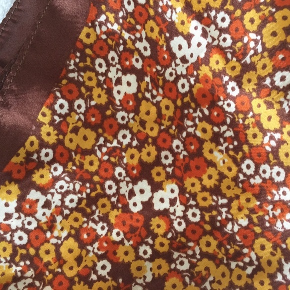 Garage | NWT Serafina Scarf - Picture 3 of 3